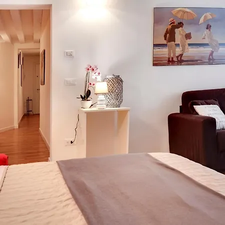 Appartamento Cannaregio Canal View - Marco Polo By Wonderful Italy