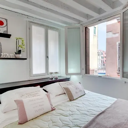 Cannaregio Canal View - Marco Polo By Wonderful Italy *